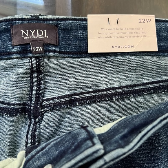 NYDJ Margot Girlfriend Jeans In Plus Size
With Roll Cuffs. - Picture 7 of 11
